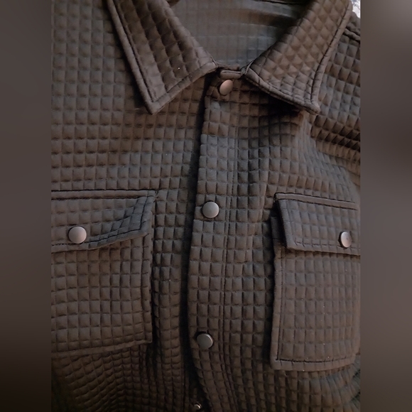 Button up Waffle pattern - Picture 1 of 5